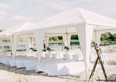 Trauzelt am Strand im Seepavillon am Fühlinger See