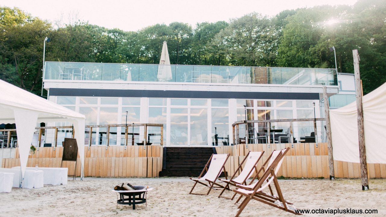 Außenbereich Hochzeit am Strand im Seepavillon am Fühlinger See