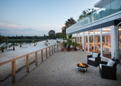 Untere Terrasse im Seepavillon am Fühlinger See