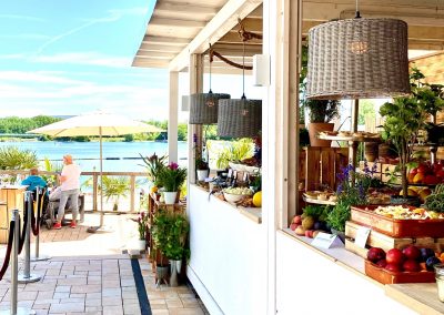 Buffet Stand Terrasse im Seepavillon